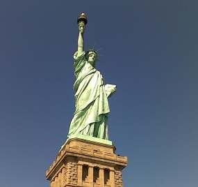 Patung Liberty Ditutup Selama Satu Tahun untuk Renovasi