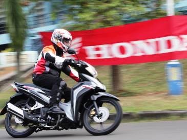 New Honda Blade Lebih Laris dari Pendahulunya
