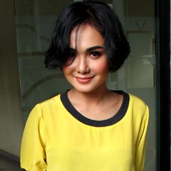 Ibunda Sakit, Yuni Shara Begadang
