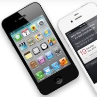 4 Kekecewaan di iPhone 4S