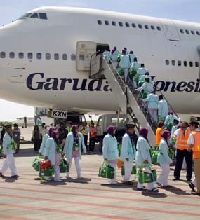 Calon Jamaah Haji Hanya Diperbolehkan Bawa 200 Batang Rokok