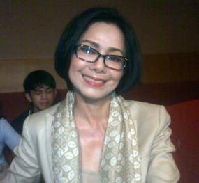 Saat Meninggal, Moerdiono Didampingi Poppy Dharsono