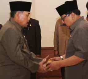 Kembali Ngantor, Bupati Pasuruan Ingatkan Presentasi Hasil Kerja