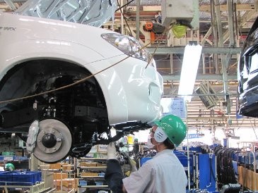 Toyota Paksa Pemasok Suku Cadang Turunkan Harga
