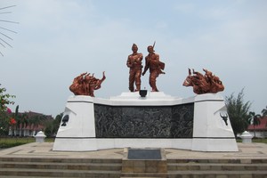 Mendadak ke Monumen Perjuangan Rakyat Riau