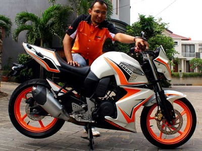 Yamaha Byson Street Fighter