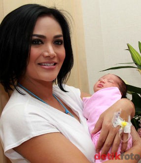 Jika Ibunda Keluar RS, Krisdayanti Siapkan Red Carpet