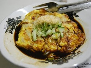 Gurih Pedas Lenggang dan Tekwan Sisingamangaraja