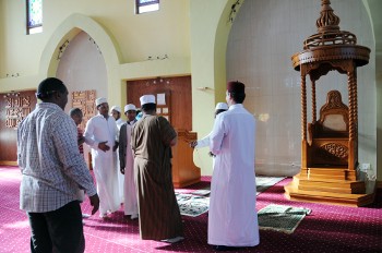 Melihat Indonesia di Masjid Nurul Latief Afsel