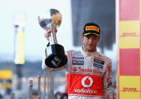 Target Button Menjaga Momentum