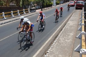 Vries Menangi Etape ke-9, Yellow Jersey Lepas dari Bambang.