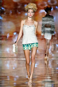 Badgley & Mischka, Spring/Summer 2012. New York Fashion Week Spring/Summer 2012. [Photo by Peter Michael Dills/Getty Images for Mercedes-Benz Fashion Week]