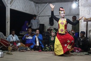 Kehidupan Malam di Kampung Adat Ciptagelar