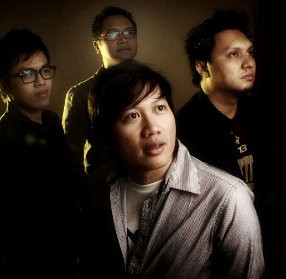 Bervokalis Baru, Jikustik Kembali ke Album Perdana