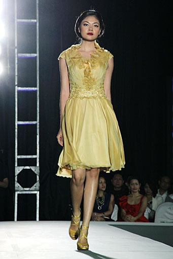 Valentino Napitupulu The Touch of Art. IPMI Trend Show 2012 at Plaza Bapindo. Jakarta. [Foto: Mohammad Abduh/Wolipop]