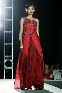 Valentino Napitupulu The Touch of Art. IPMI Trend Show 2012 at Plaza Bapindo. Jakarta. [Foto: Mohammad Abduh/Wolipop]