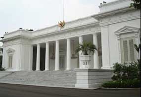 Kunjungan Rakyat ke Istana Ditiadakan pada 16 Oktober 2011