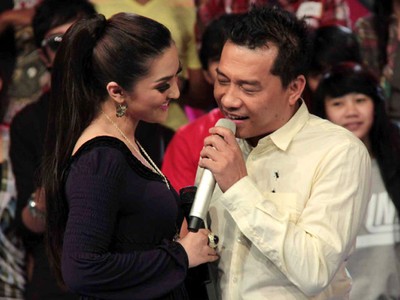 Pulang Liburan, Anang & Ashanty Makin Mesra