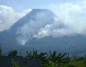 Gunung Panderman Terbakar