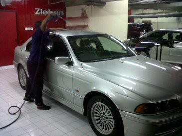 Wow! 1 Liter Air Cukup untuk Membuat Mobil Kinclong
