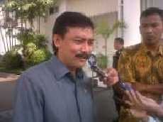 Ditanya Posisinya di Kabinet, Andi Mallarangeng Hanya Lempar Senyum