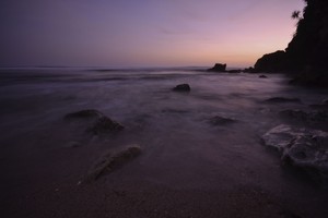 Malam Panjang di Bawah Langit Pantai Kapen 
