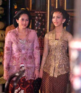 Akad Nikah Bertepatan dengan Hari Lahir Sri Sultan HB X