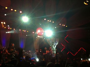 Konser The Legend