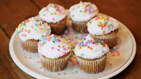 Istri Lempari Suami dengan Cupcakes, Berakhir di Pengadilan