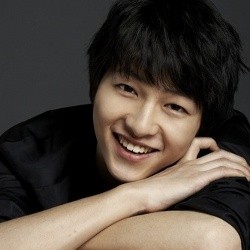 Song Joong Ki Punya Pacar?