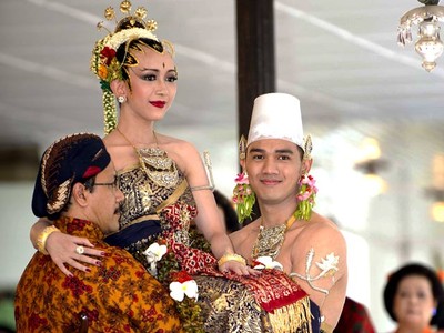 Prosesi Pernikahan Putri Sultan