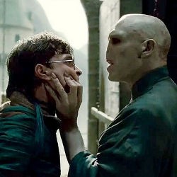Harry Potter Deathly Hallows II Berjaya di Scream Award 2011