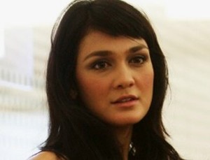 Luna Maya Gemar Tunggangi Moge