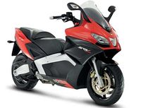 Skuter Sporty Aprilia SRV 850