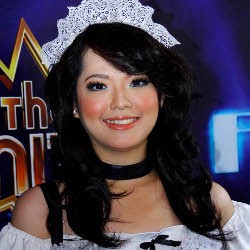 Magdalena Mulai Pikirkan Pernikahan 