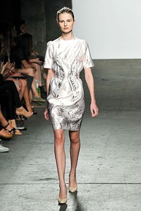 Alexandre Herchcovitch, Spring/Summer 2012. New York Fashion Week Spring/Summer 2012. [Foto: Slaven Vlasic/Getty Images]