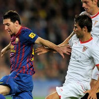 Ditahan Sevilla, Barca Digusur Madrid dari Puncak