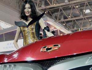 Mobil Dinas Pejabat China Harus Mobil Murah