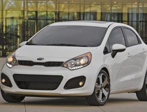  KIA Luncurkan Hatchback Rio