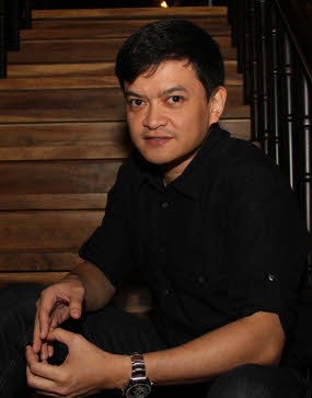 Sibuk Jadi Promotor, Hedi Yunus Tetap Nyanyi