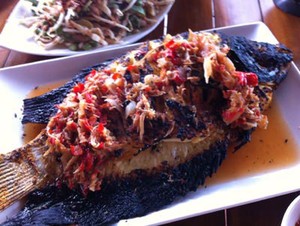 Sedapnya Pecak Gurami Gaya Sunda Betawi