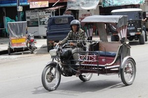 Bentor : Kendaraan Roda Tiga Andalan Daerah Sumatera