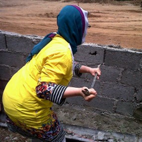 Warga Hancurkan Dinding Pembatas Lahan Hotel di KBU