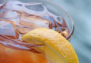 Untung Rugi Minum Es Teh Bagi Kesehatan