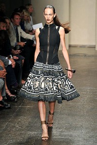 Donna Karan, Spring/Summer 2012. New York Fashion Week Spring/Summer 2012. [Foto: Mike Coppola/Getty Images for Mercedes-Benz Fashion Week]