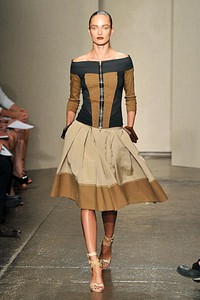 Donna Karan, Spring/Summer 2012. New York Fashion Week Spring/Summer 2012. [Foto: Mike Coppola/Getty Images for Mercedes-Benz Fashion Week]