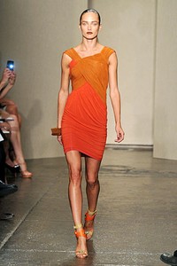 Donna Karan, Spring/Summer 2012. New York Fashion Week Spring/Summer 2012. [Foto: Mike Coppola/Getty Images for Mercedes-Benz Fashion Week]