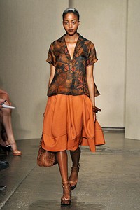 Donna Karan, Spring/Summer 2012. New York Fashion Week Spring/Summer 2012. [Foto: Mike Coppola/Getty Images for Mercedes-Benz Fashion Week]