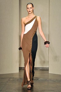 Donna Karan, Spring/Summer 2012. New York Fashion Week Spring/Summer 2012. [Foto: Mike Coppola/Getty Images for Mercedes-Benz Fashion Week]