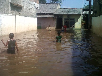 Pondok Labu Terendam Banjir
